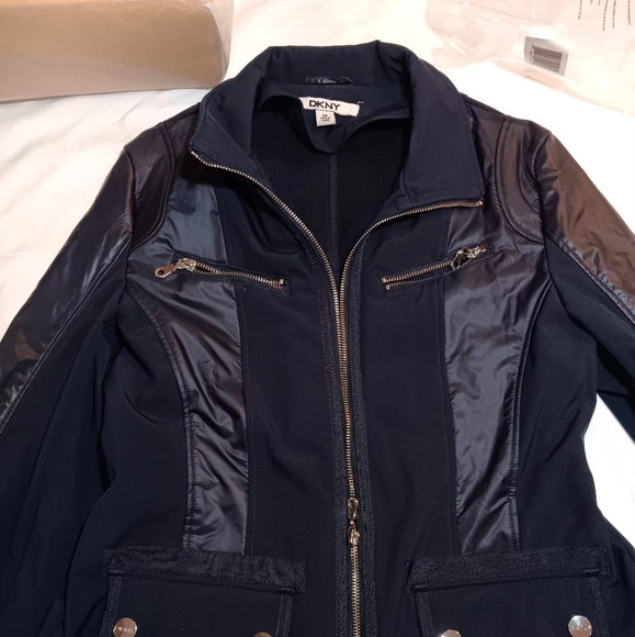 DKNY Navy wind jacket fleece lined - Picture 2 of 11